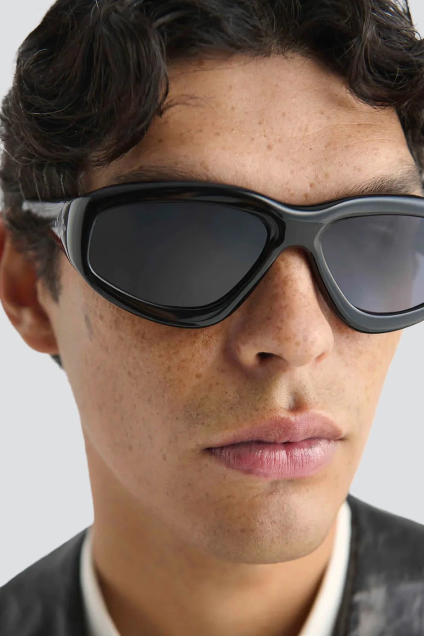 Acetate Black Irfan Sunglasses - Image 7