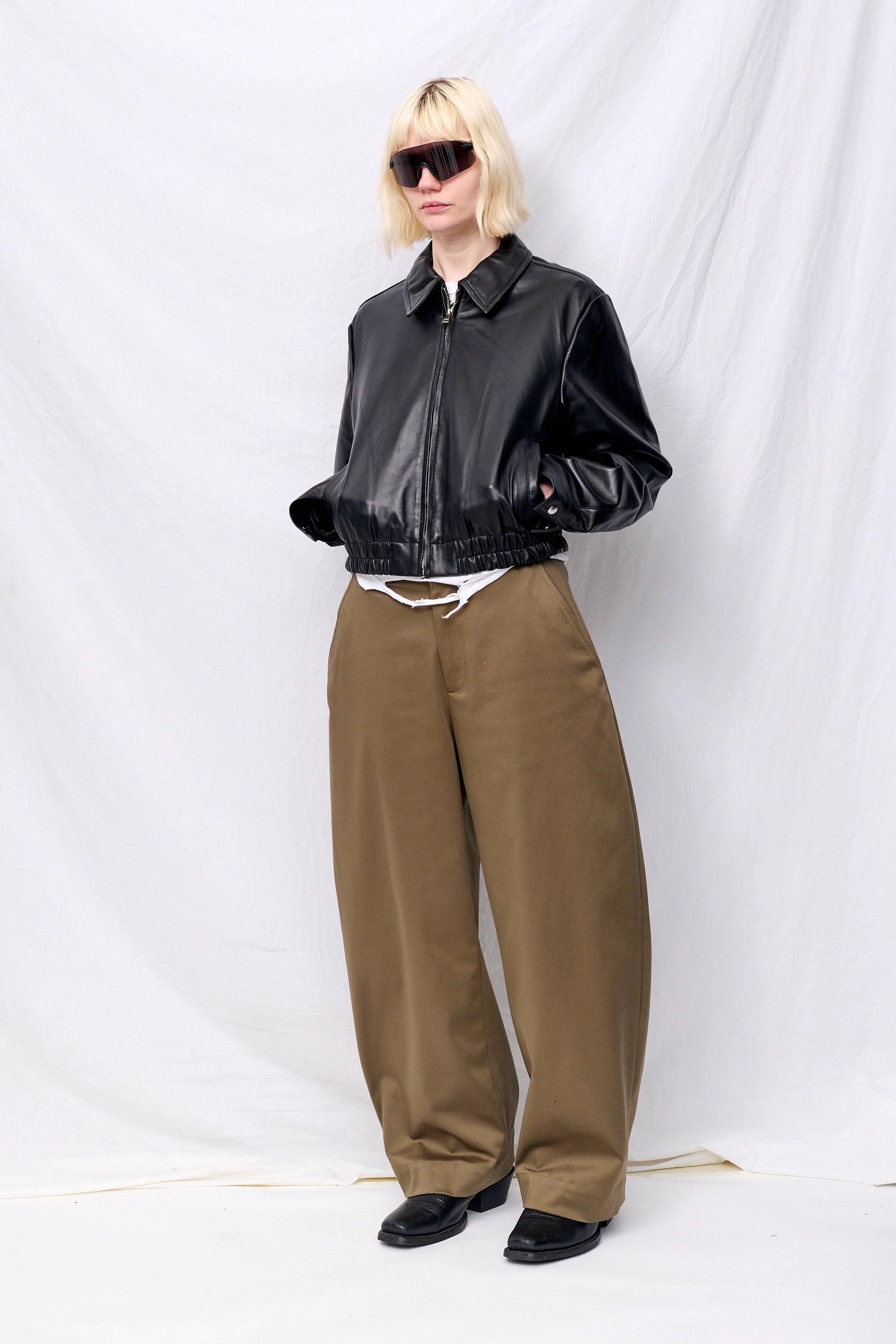 Black Leather Shrunken Zip Jacket - Image 3