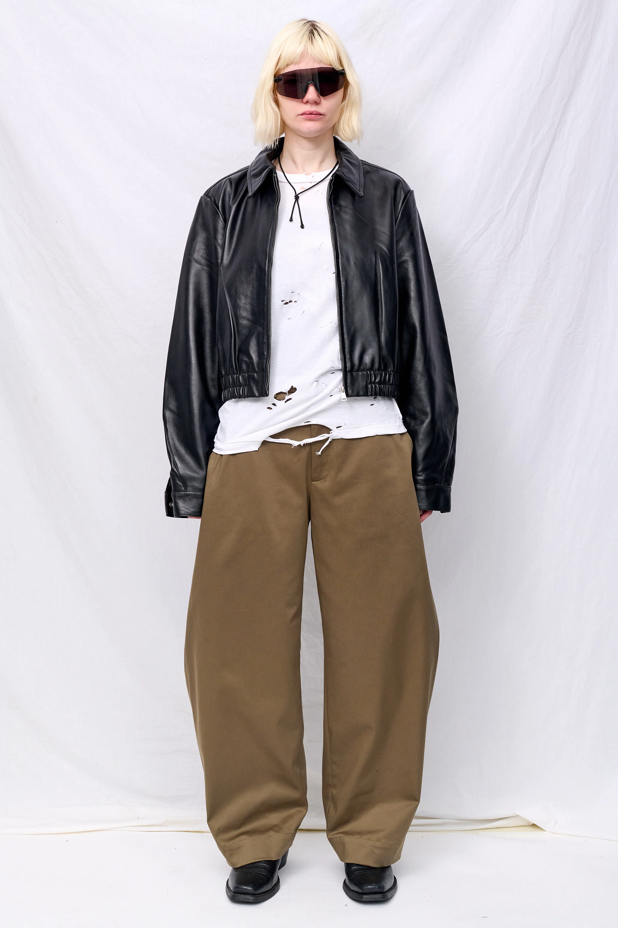 Black Leather Shrunken Zip Jacket - Image 5