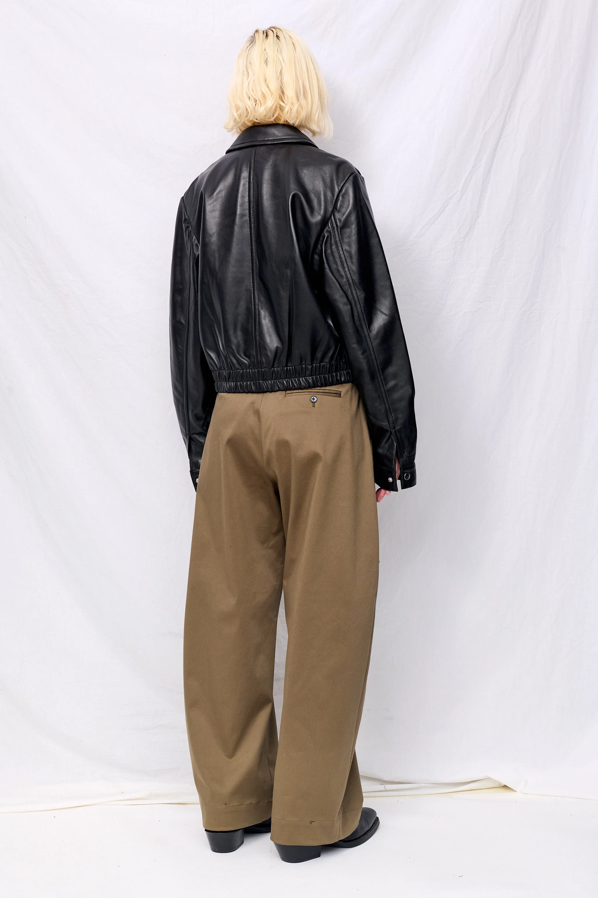 Black Leather Shrunken Zip Jacket - Image 6
