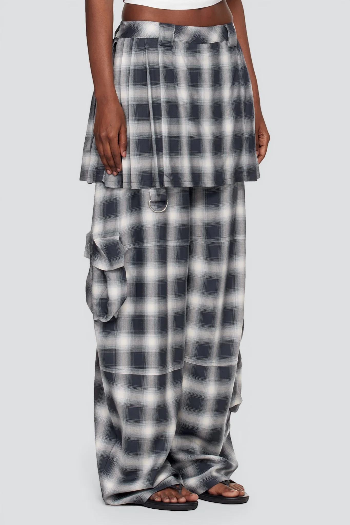 Fog Plaid Lightweight Flannel Lawn Skirt Cargo Pant - Image 4