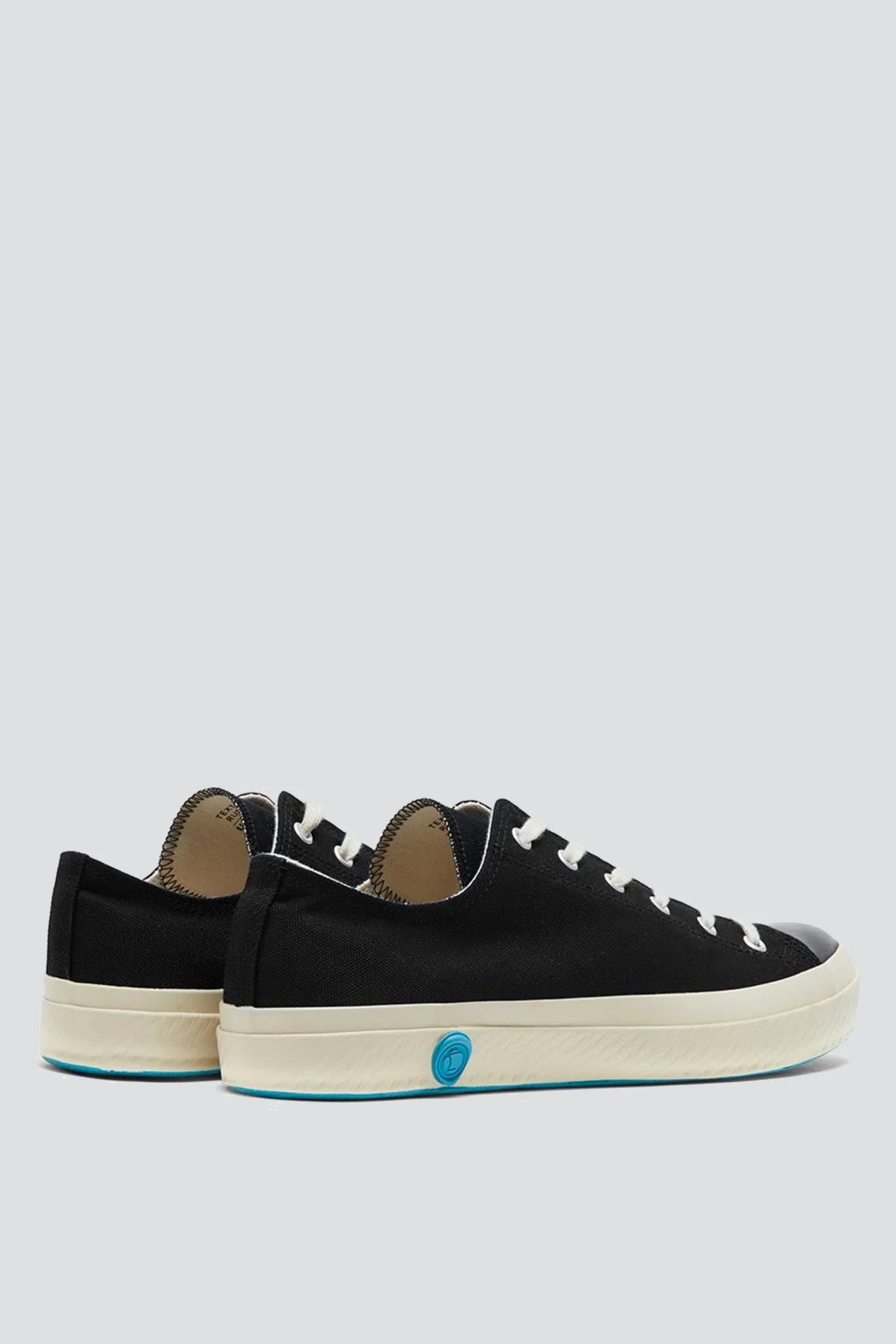 Low Canvas Sneaker - Black - Image 4