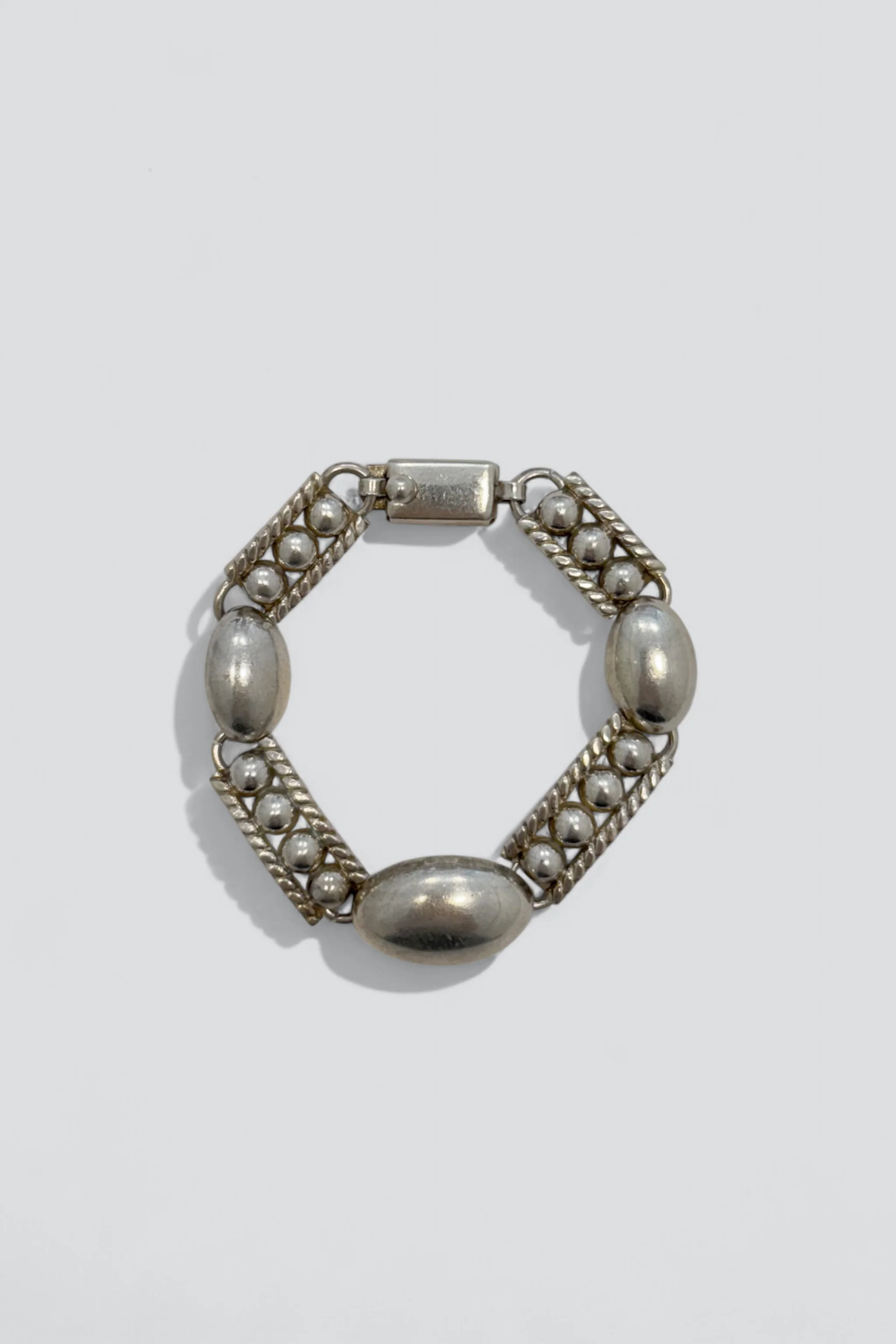 Sterling Silver Oval Deco Bar Link Bracelet